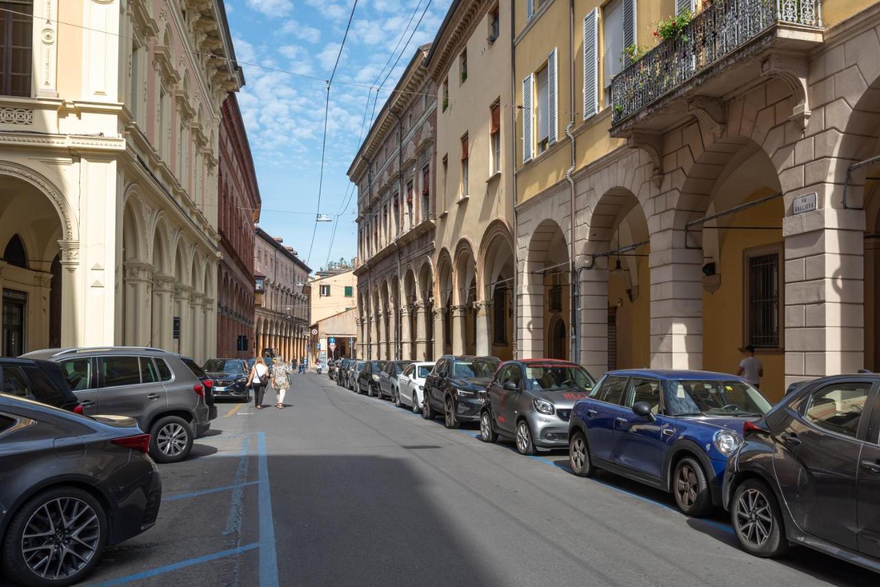 Nel Cuore Di Bologna - Casa Boss Exterior foto